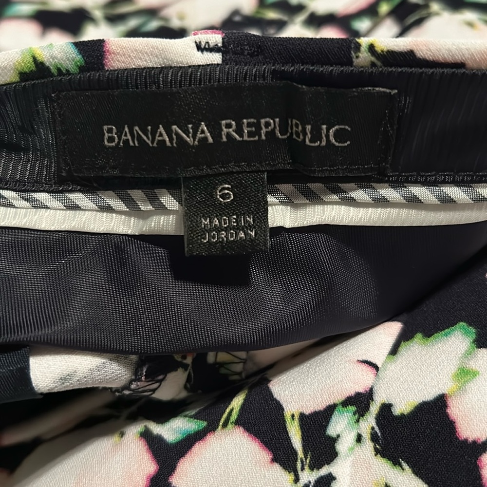 Banana Republic Avery Straight Pants Floral Size 6
